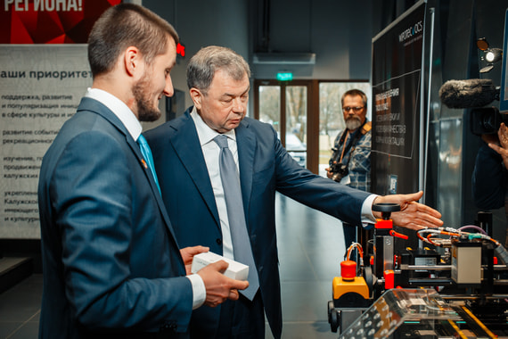 image_gallery_0-28761311065280415